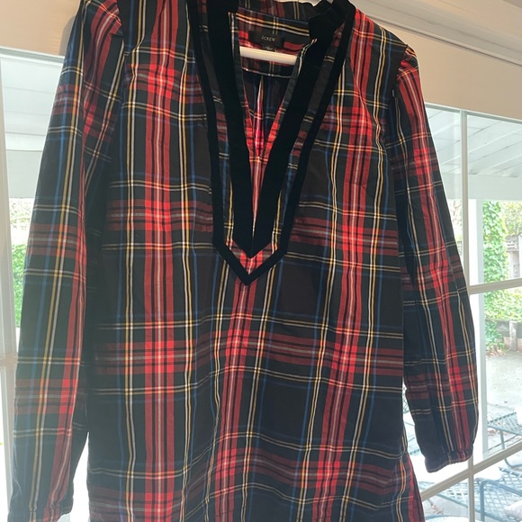 J. Crew Velvet-Trimmed V-neck Long Sleeve Tunic in Black Stewart Tartan Plaid - Picture 6 of 6